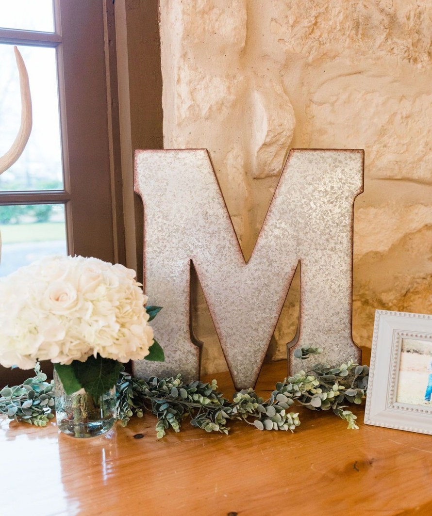  Diy Rustic Wedding Centerpieces Stonecreek Hall In 2019 Bohemian Vibes