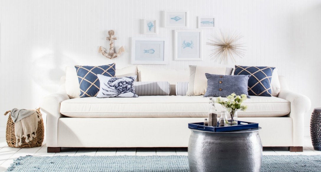  Wainscoting Ideas For Dining Room Beautiful Coastal Furniture & Decor